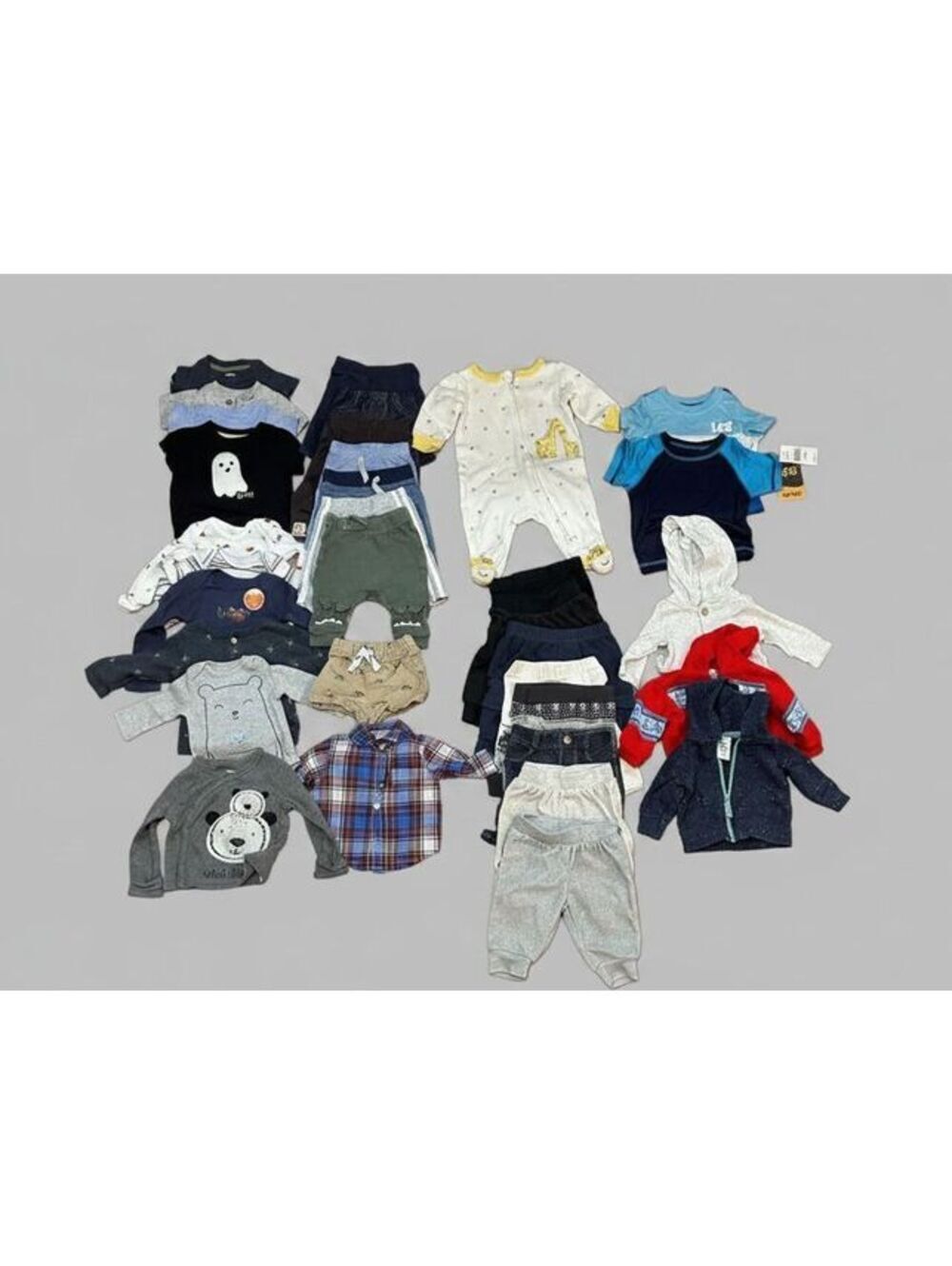 Baby Boy cloth bundle set  Newborn and 0-3 months New and Gently Used 33 PCs